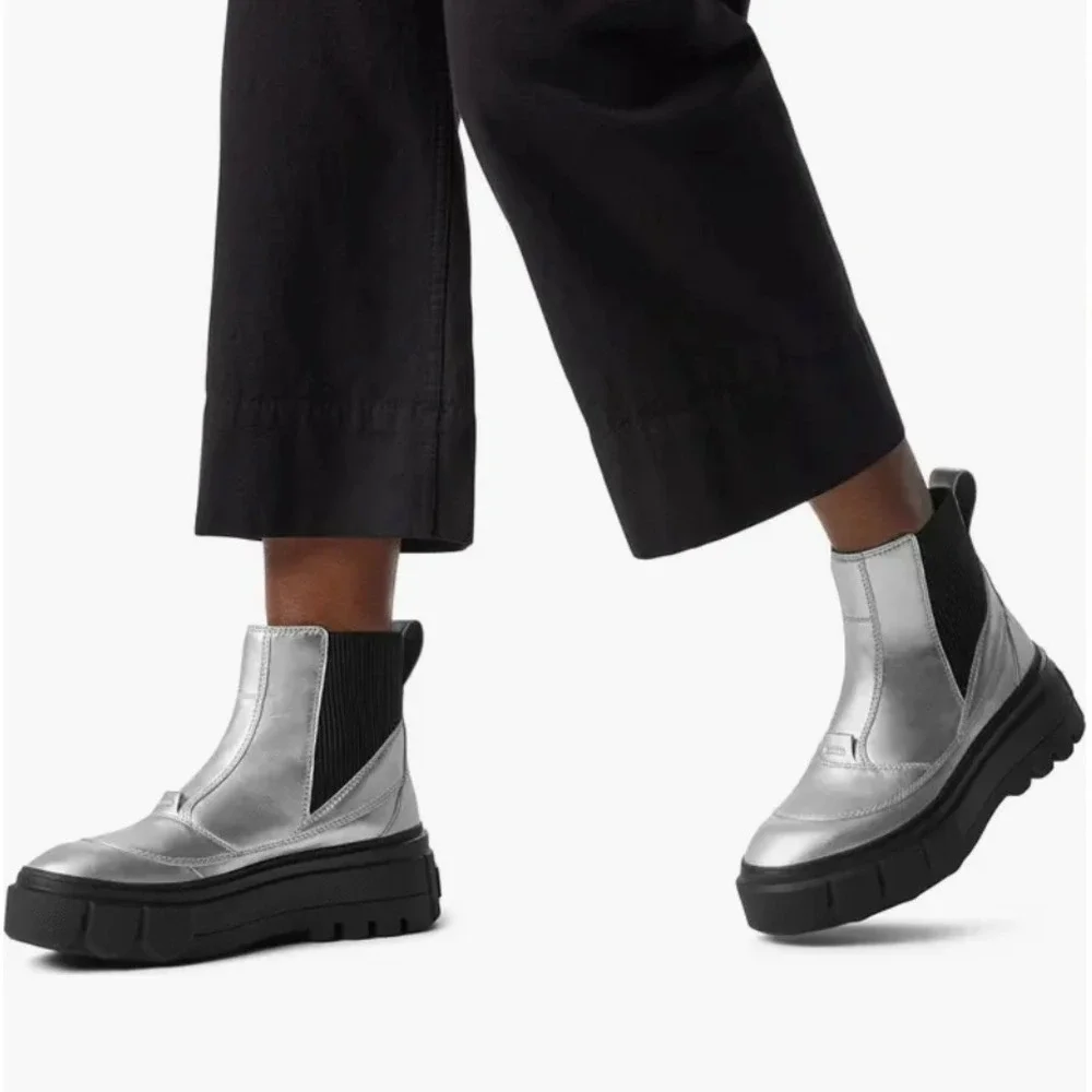 NWB Sorel Caribou X Boot Chelsea WP Waterproof Silver Black Women's Size 10.5
